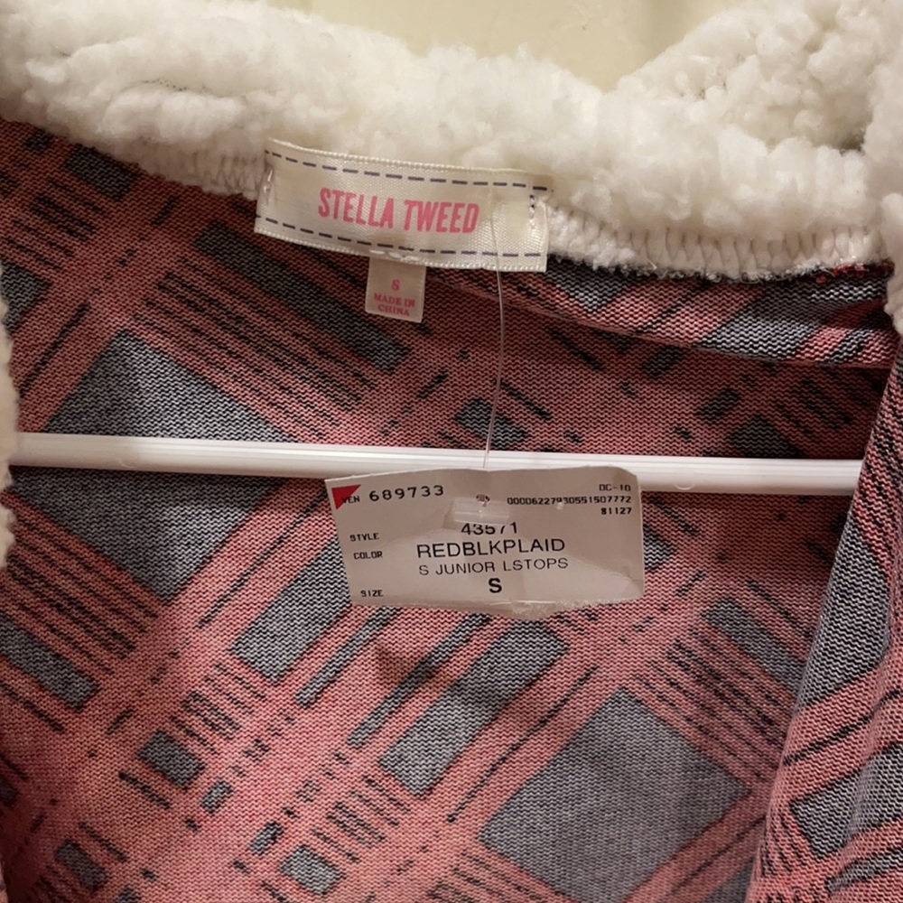 Flannel - Picture 2 of 4